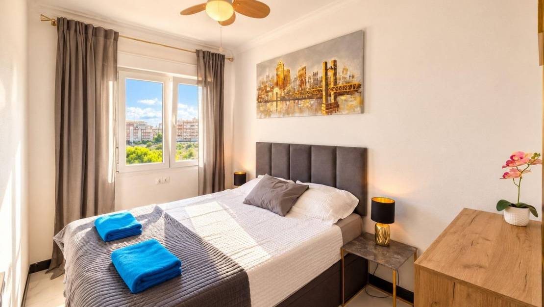 Sale - Villa - Torrevieja - Torrevieja Centro