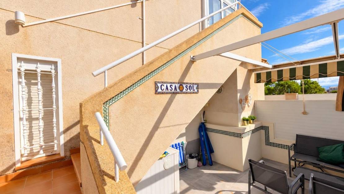 Sale - Villa - Torrevieja - Torrevieja Centro