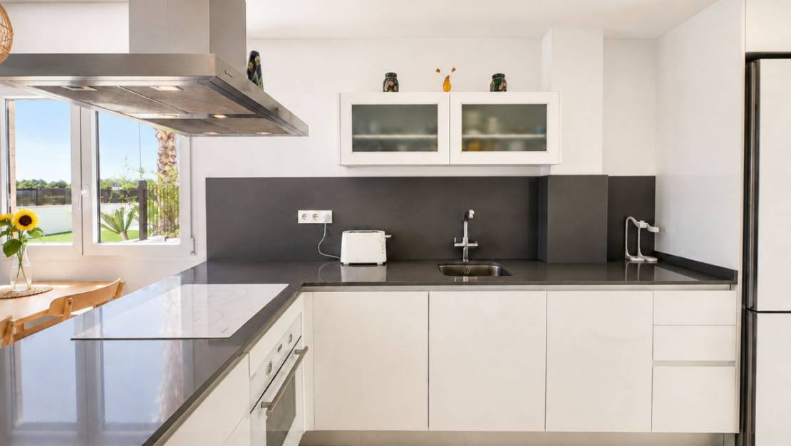 Sale - Villa - Torrevieja - Torrevieja Centro