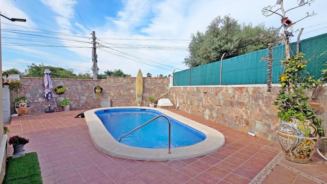 Sale - Villa - Torrevieja - Torrevieja Centro