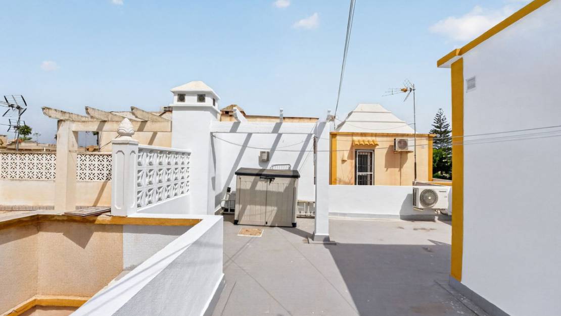 Sale - Villa - Torrevieja - Torrevieja Centro