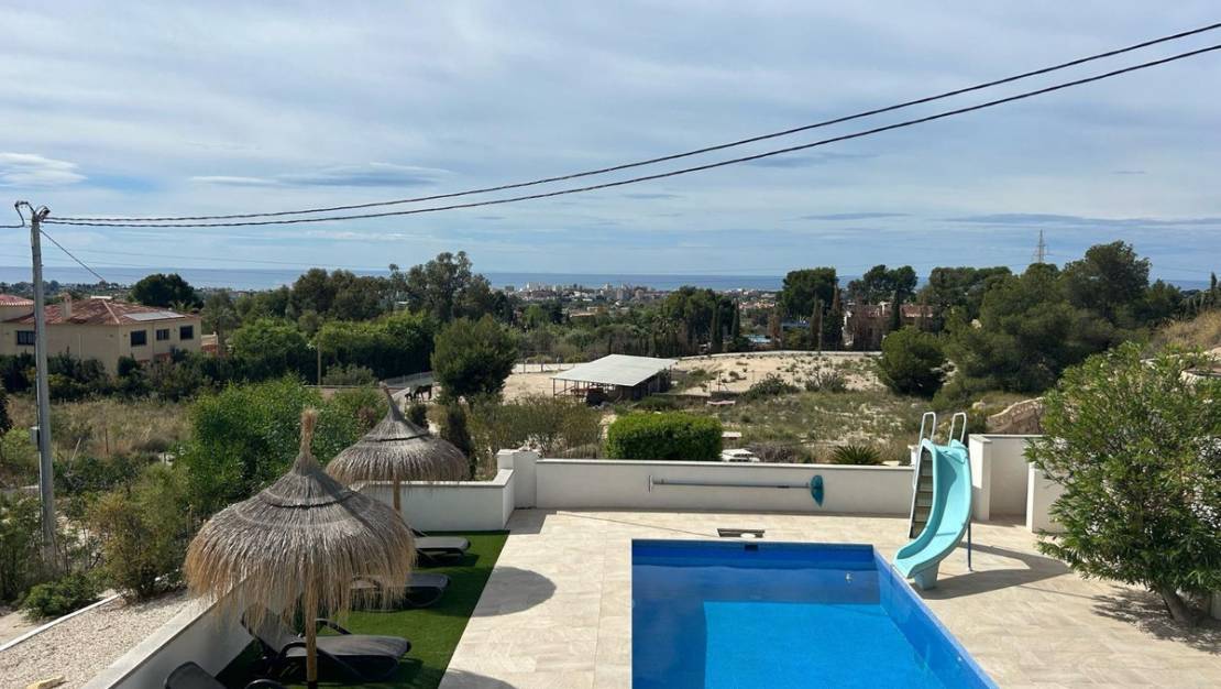 Sale - Villa - Villajoyosa - Villajoyosa Centro