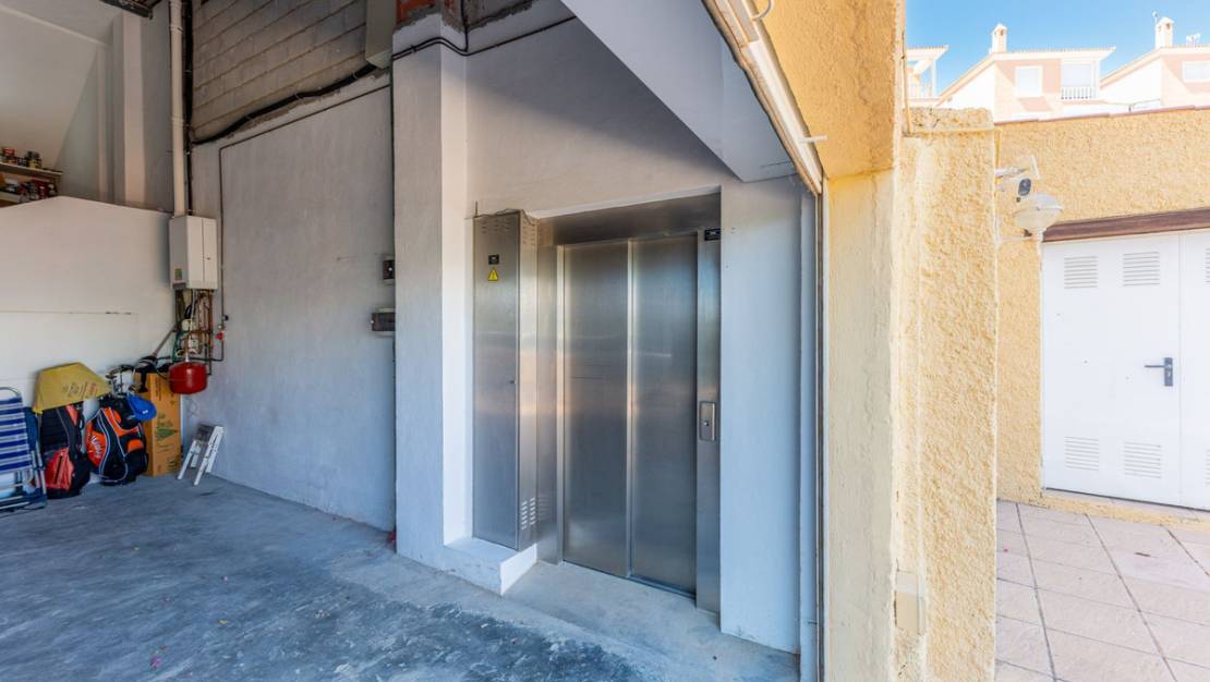 Sale - Villa - Villajoyosa - Villajoyosa Centro