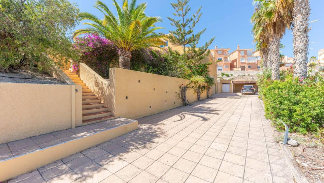Sale - Villa - Villajoyosa - Villajoyosa Centro