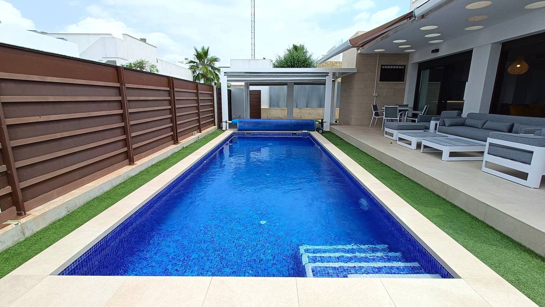 Sale - Villa - Vistabella Golf