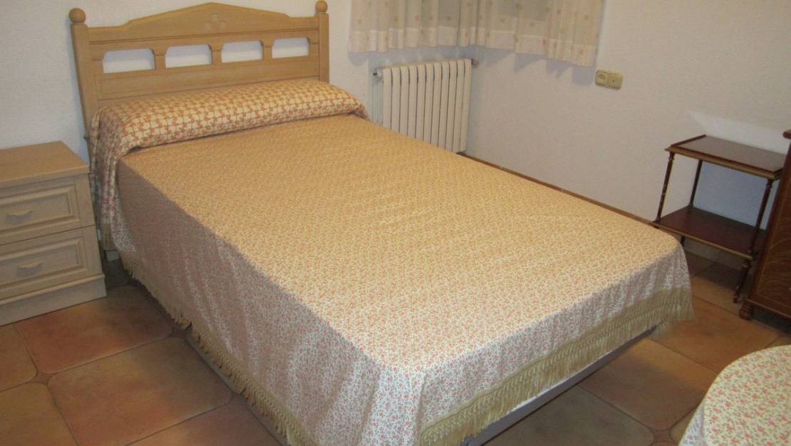 Sale - Villa - Yecla - Yecla Centro