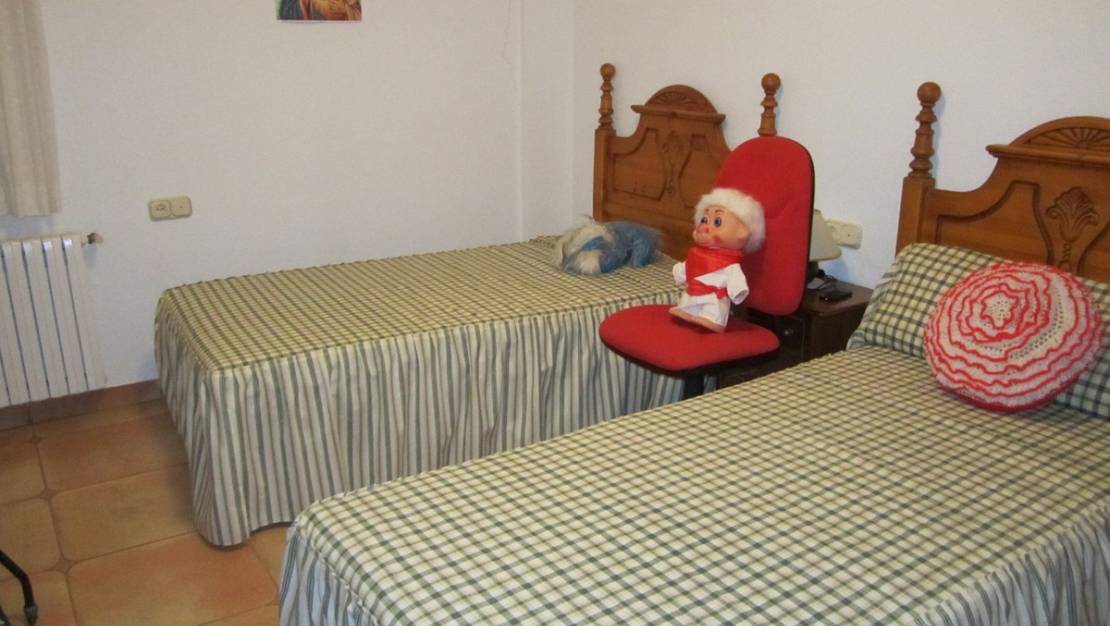 Sale - Villa - Yecla - Yecla Centro