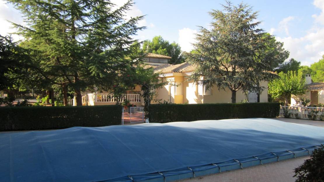 Sale - Villa - Yecla - Yecla Centro