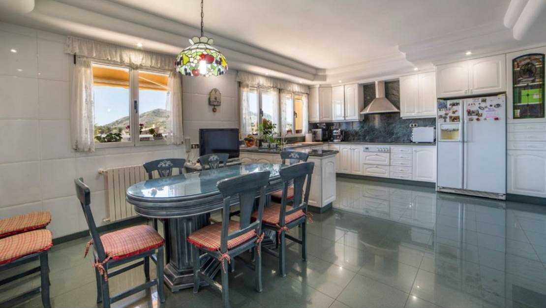 Sale - Villa - Yecla - Yecla Centro