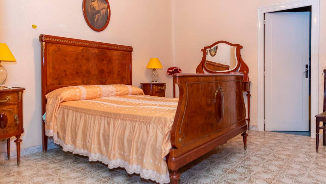 Sale - Villa - Yecla - Yecla Centro