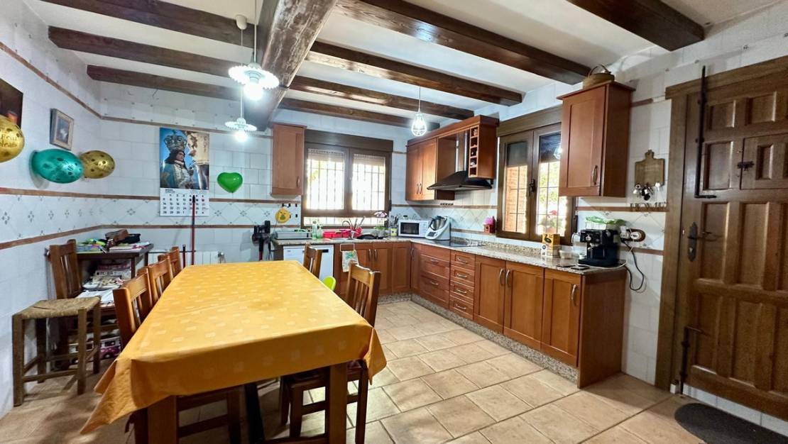 Sale - Villa - Yecla - Yecla Centro