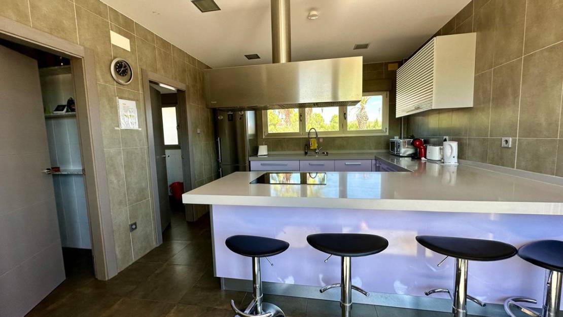 Sale - Villa - Yecla - Yecla Centro