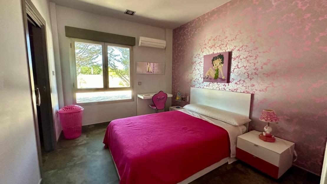 Sale - Villa - Yecla - Yecla Centro