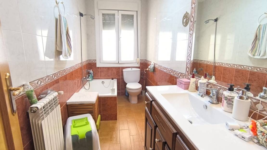 Sale - Villa - Yecla - Yecla Centro