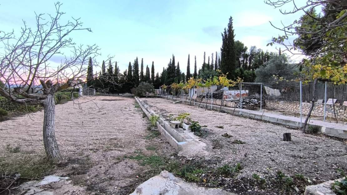 Sale - Villa - Yecla - Yecla Centro