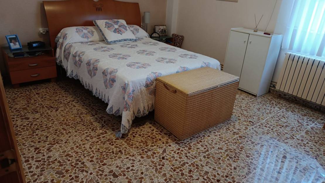 Sale - Villa - Yecla - Yecla Centro