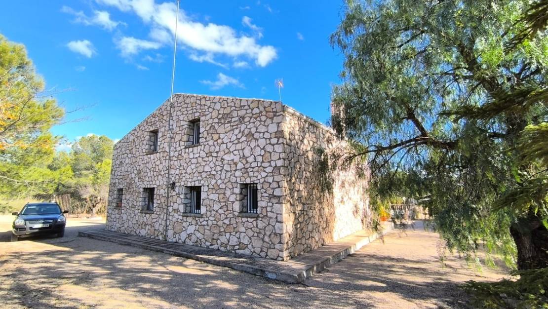 Sale - Villa - Yecla - Yecla Centro