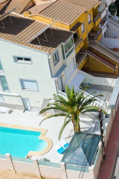 Terraced house - Sale - Torrevieja - Punta prima