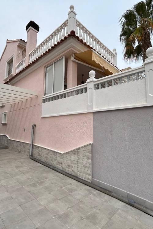 Terraced house - Sale - Torrevieja - Torreblanca