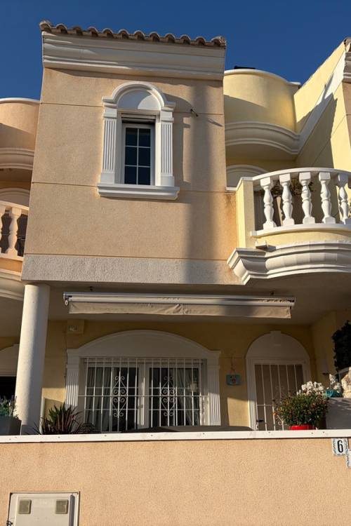 Town House - Sale - Almoradí - Heredades