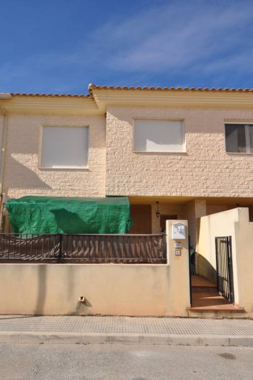 Town House - Sale - Pinoso - Pinoso Centro