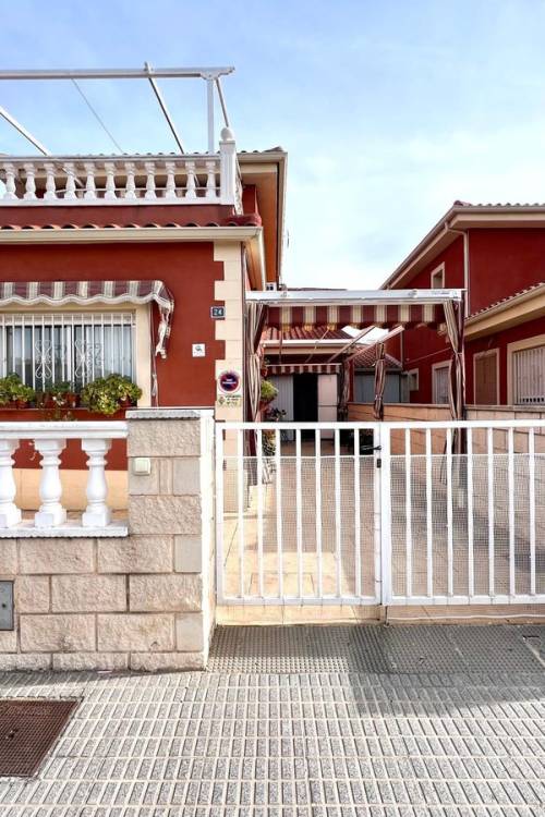 Town House - Sale - Pinoso - Pinoso Centro