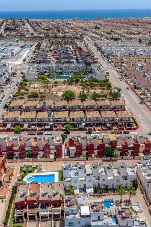 Town House - Sale - Torrevieja - Aguas Nuevas
