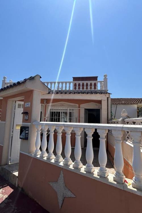 Town House - Sale - Torrevieja - Torrevieja Centro
