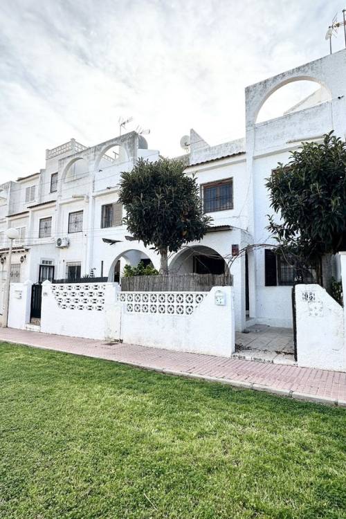 Town House - Sale - Torrevieja - Torrevieja Centro