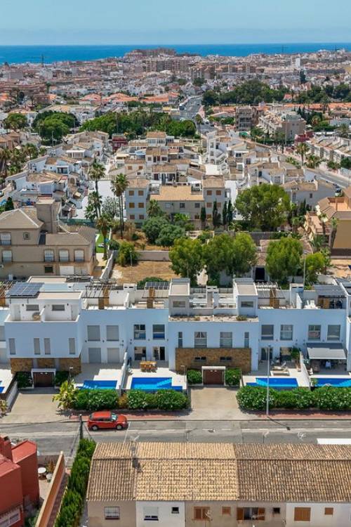 Town House - Sale - Torrevieja - Torrevieja Centro