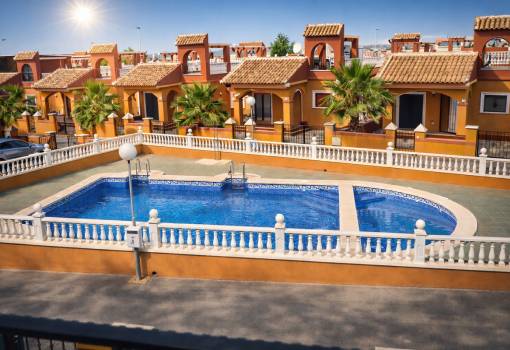 Town House - Venta - Torrevieja - RO-19831