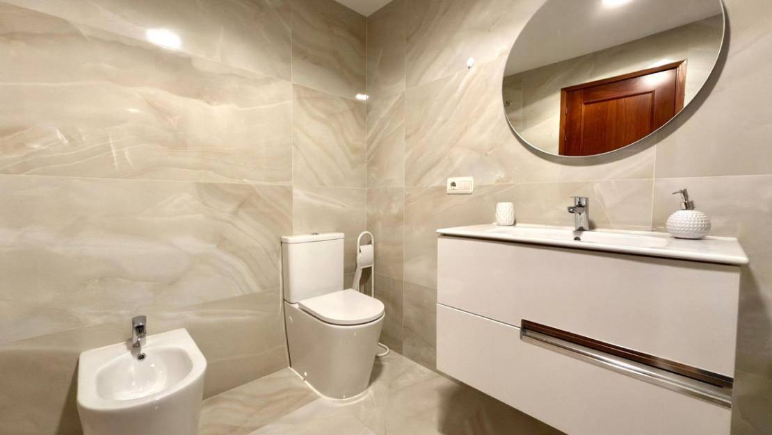 Venta - Apartment - Benidorm - Benidorm Centro