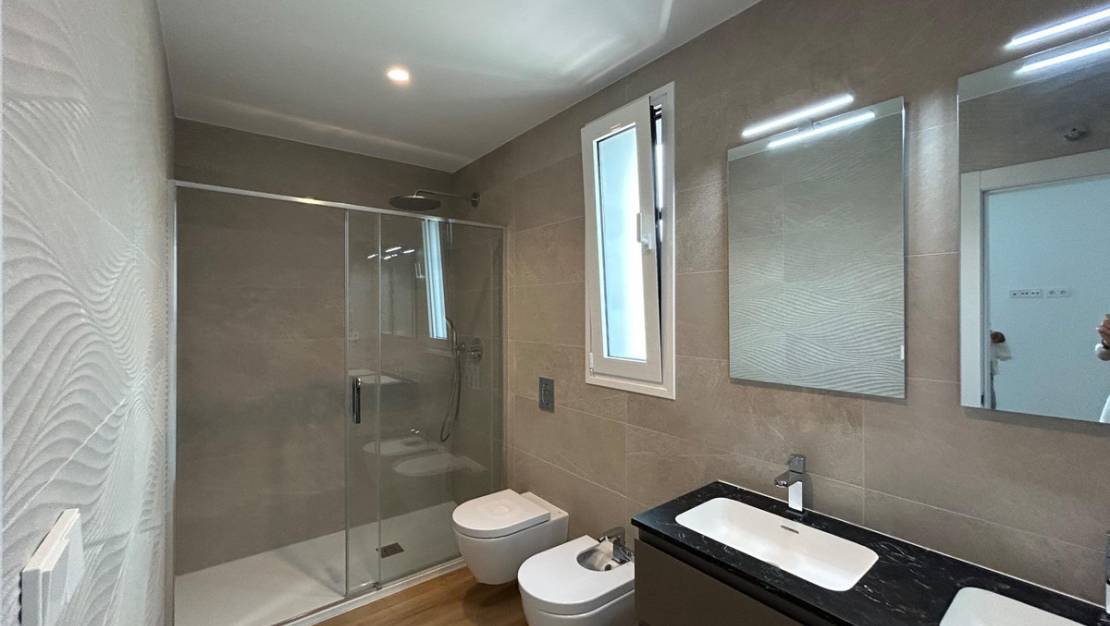 Venta - Apartment - Benidorm - Benidorm Centro