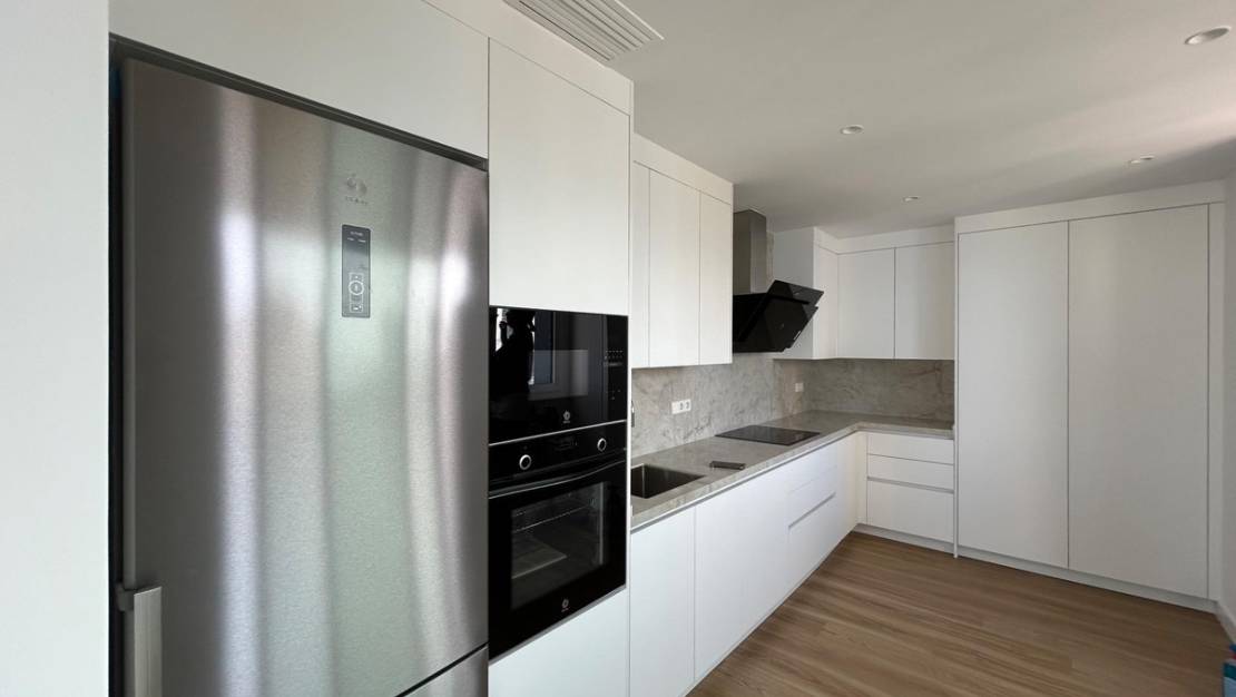 Venta - Apartment - Benidorm - Benidorm Centro