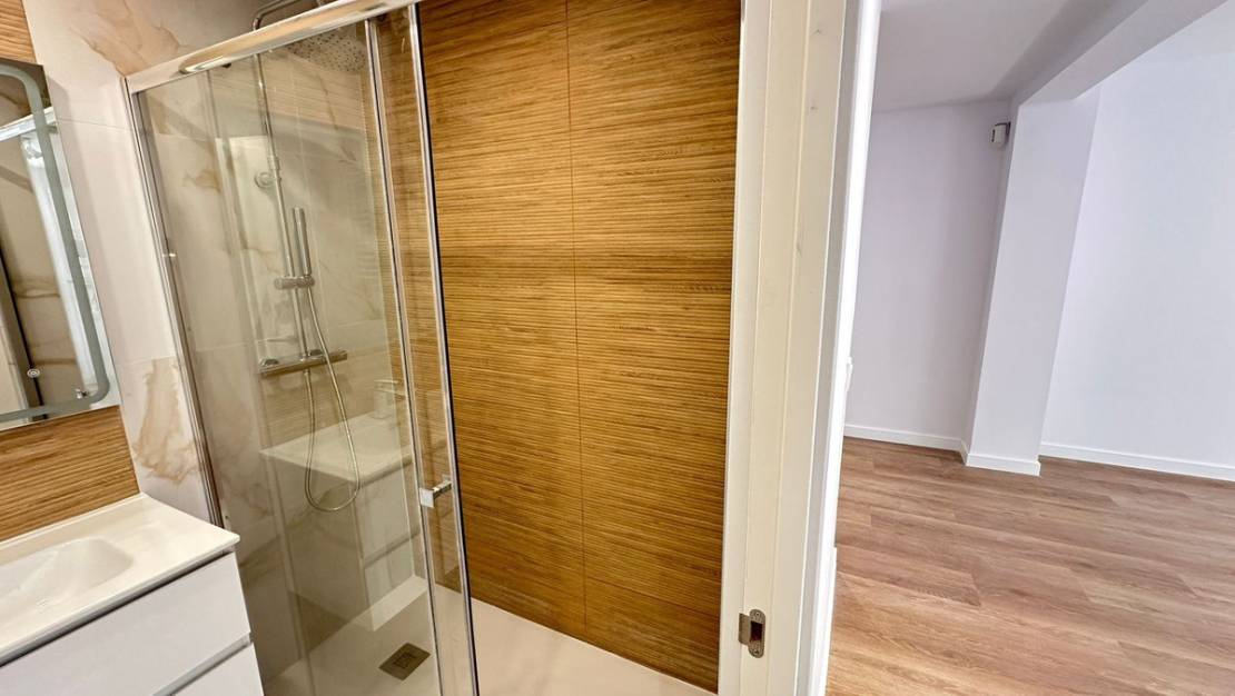 Venta - Apartment - Benidorm - Benidorm Centro