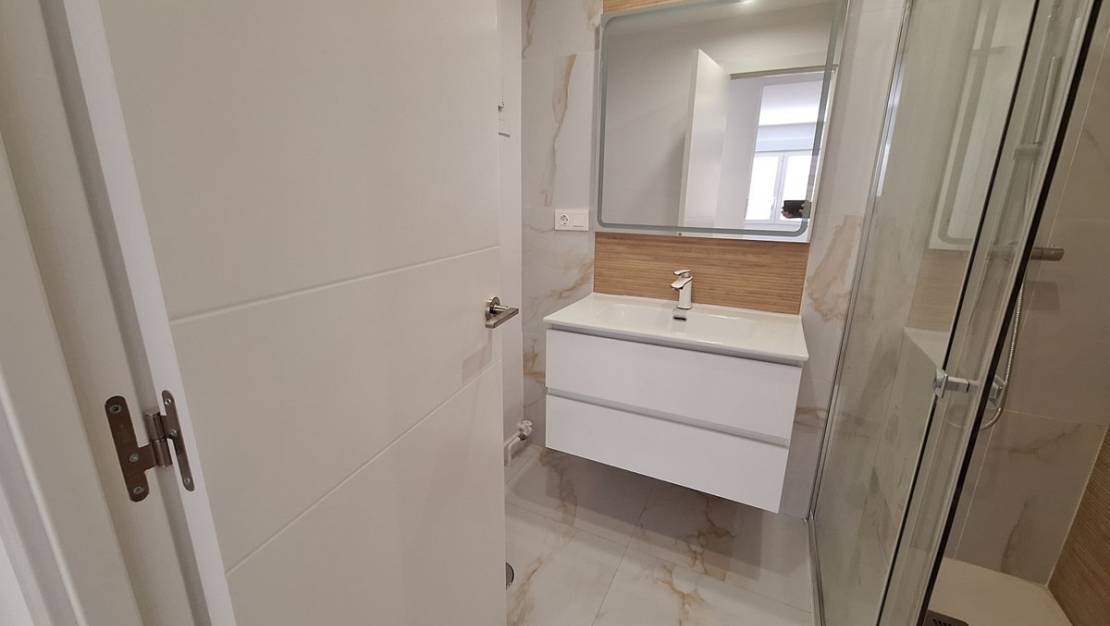 Venta - Apartment - Benidorm - Benidorm Centro