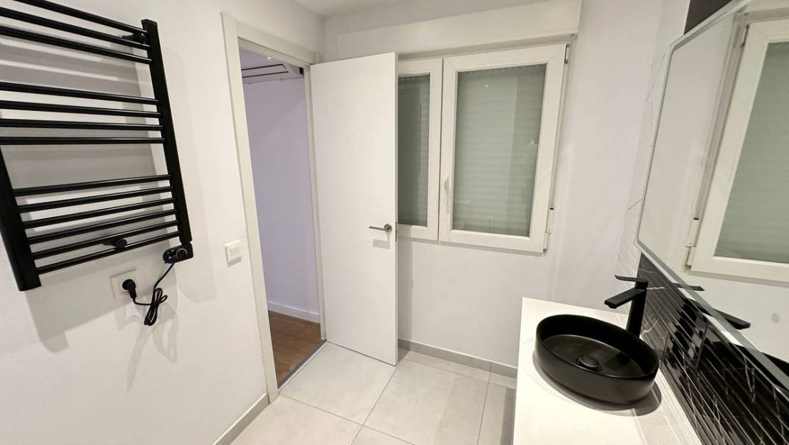 Venta - Apartment - Benidorm - Benidorm Centro