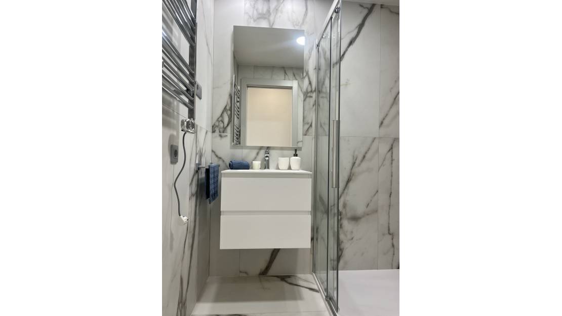 Venta - Apartment - Benidorm - Benidorm Centro