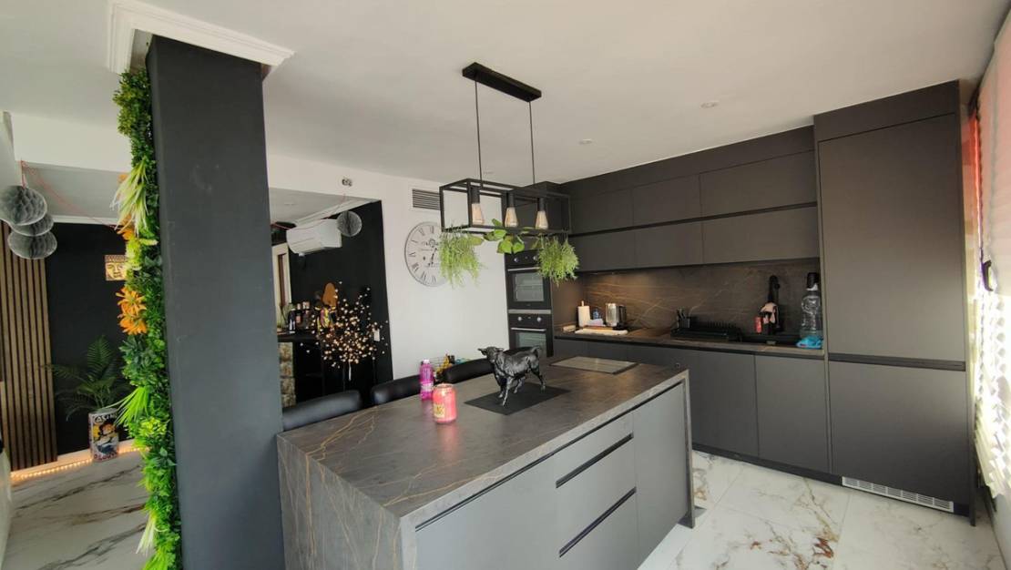 Venta - Apartment - Benidorm - Benidorm Centro