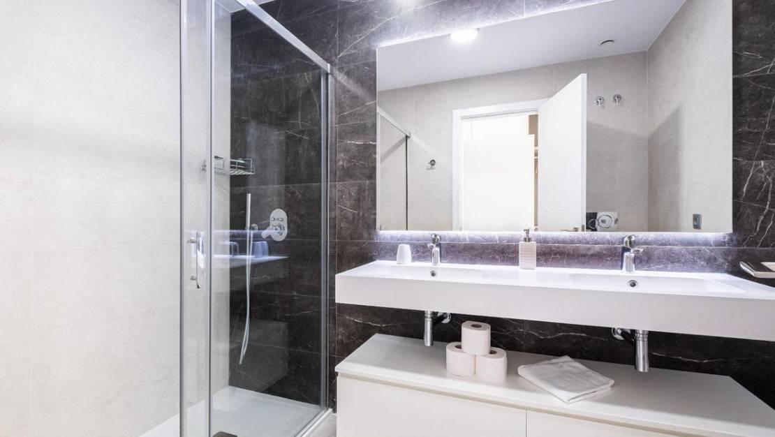 Venta - Apartment - Benidorm - Benidorm Centro