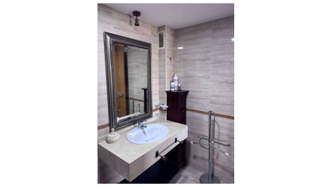 Venta - Apartment - Benidorm - Benidorm Centro