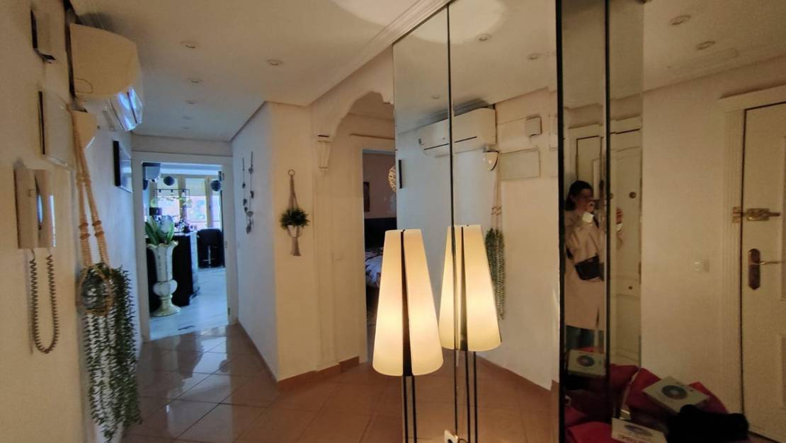 Venta - Apartment - Benidorm - Benidorm Centro