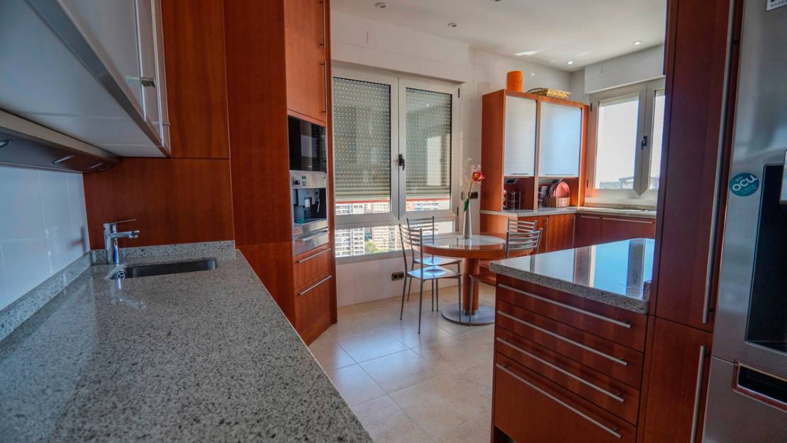 Venta - Apartment - Benidorm - Benidorm Centro