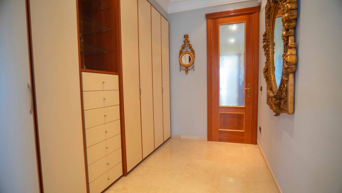 Venta - Apartment - Benidorm - Benidorm Centro