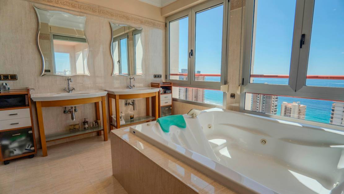 Venta - Apartment - Benidorm - Benidorm Centro
