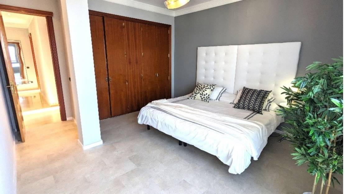 Venta - Apartment - Benidorm - Benidorm Centro