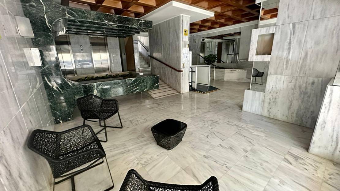 Venta - Apartment - Benidorm - Benidorm Centro