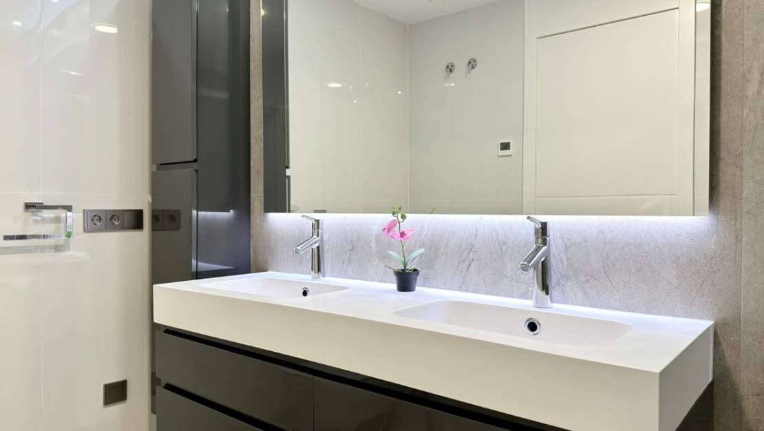 Venta - Apartment - Benidorm - Benidorm Centro