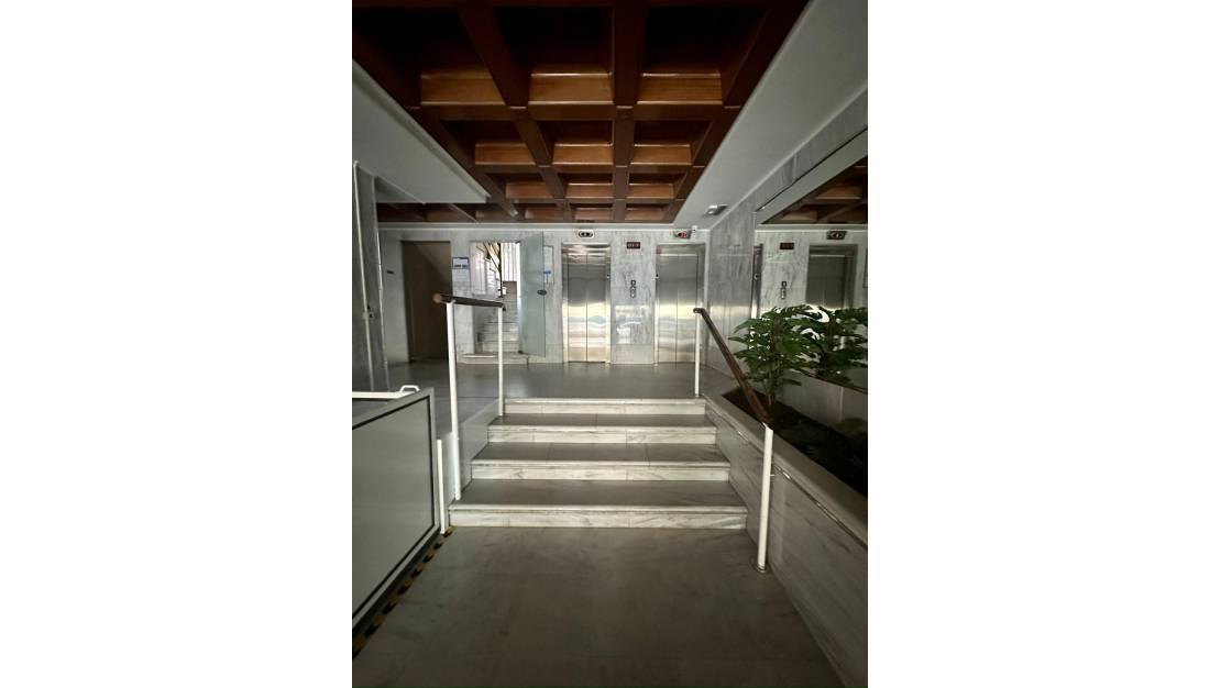 Venta - Apartment - Benidorm - Benidorm Centro