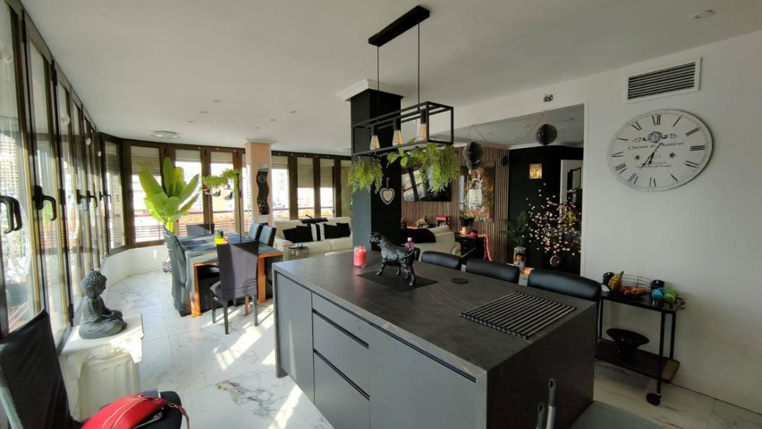 Venta - Apartment - Benidorm - Benidorm Centro
